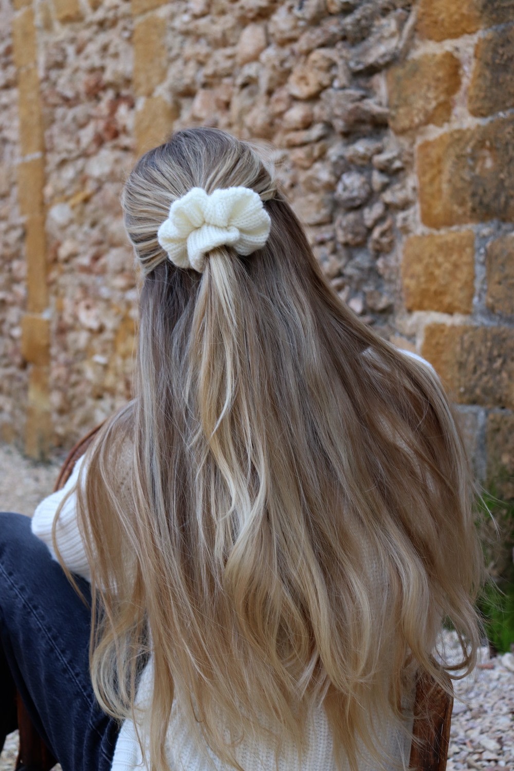Medium Scrunchie - Off White