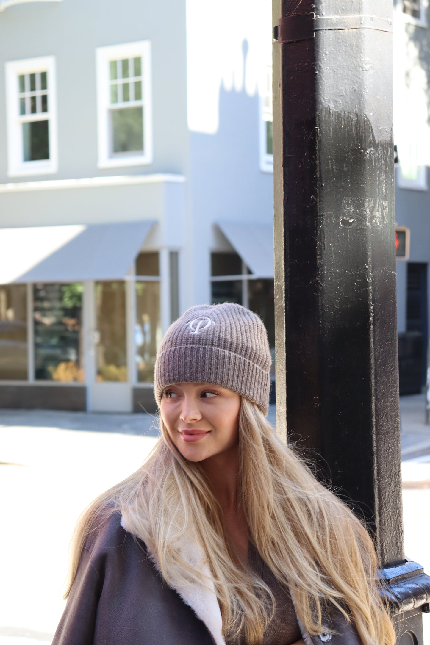 Kate Beanie - Brownstone