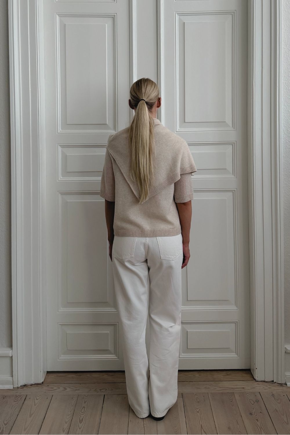 Laura T-Shirt - Warm Beige