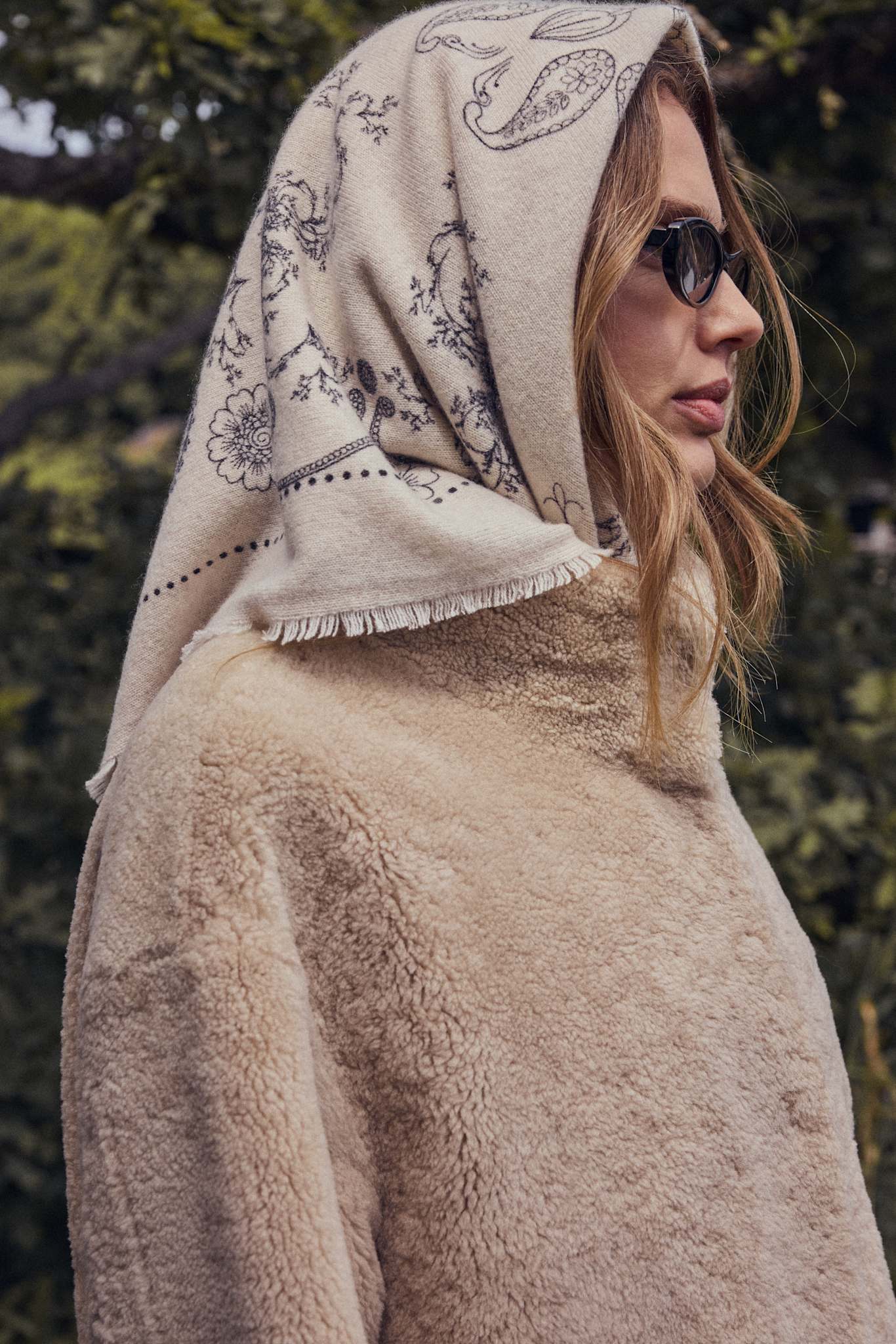 Jaclyn-frakk - Mørk beige