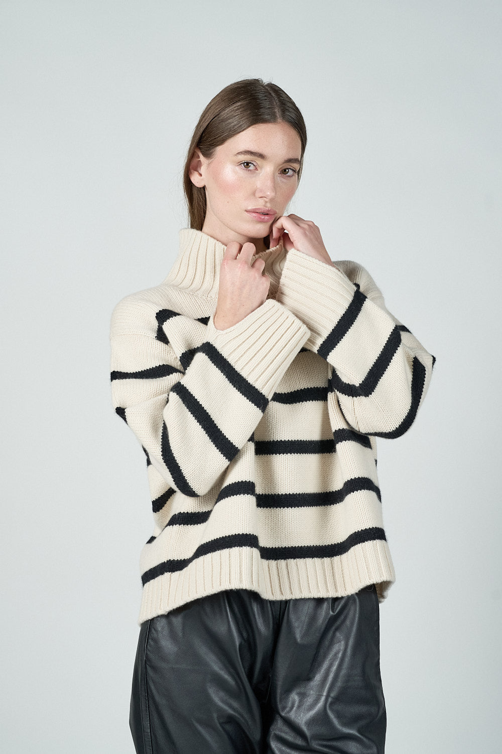 Kira Jumper - Beige